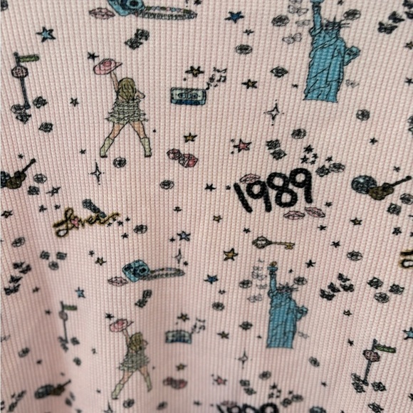 Taylor Swift Swifties Adult  Summer Beach Lovely Lounge Set Size Large - Picture 10 of 14